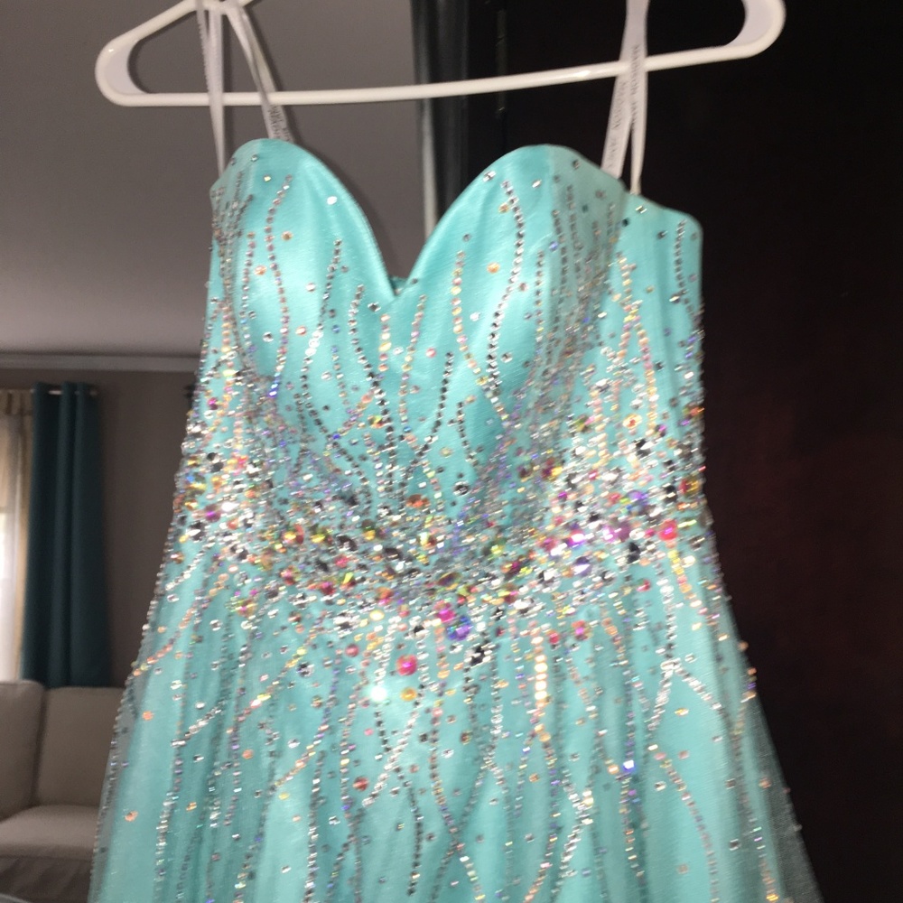 Prom Dress MADISON JAMES SIZE 8 - Picture 3 of 8